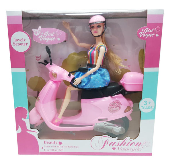 Muñeca con moto